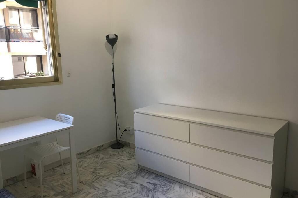 Studio Meuble Proche Plages Et Vieille Ville Antibes Buitenkant foto