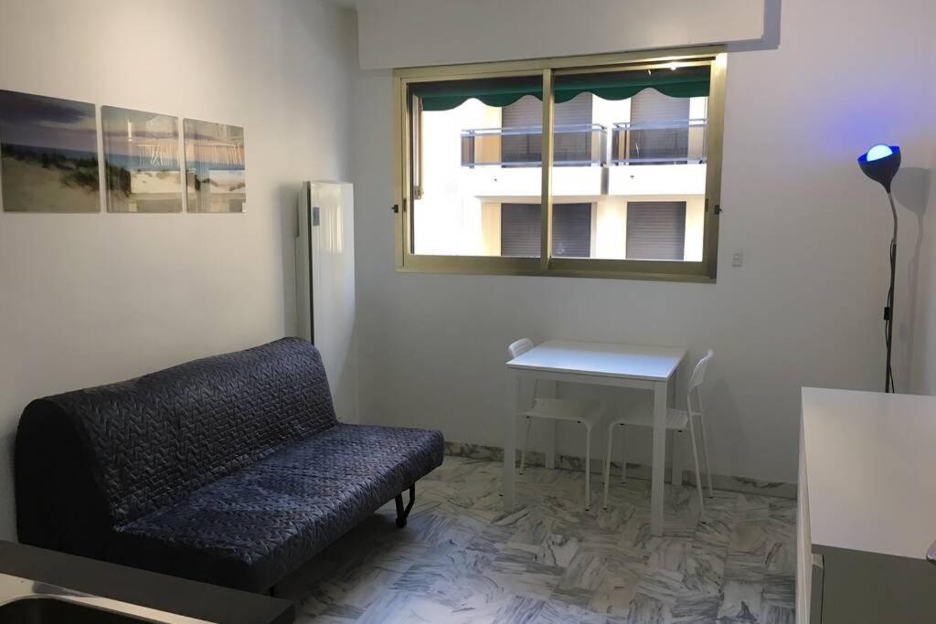 Studio Meuble Proche Plages Et Vieille Ville Antibes Buitenkant foto